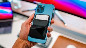 8 Best iPhone Wallet Cases For Protection And Stylish Looks