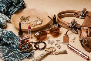 Weak Outfit Finishing – Add Accessories for Better Balance